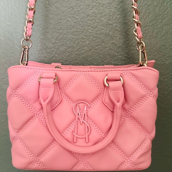 Steve Madden Pink quilted tote - Picture 3 of 11